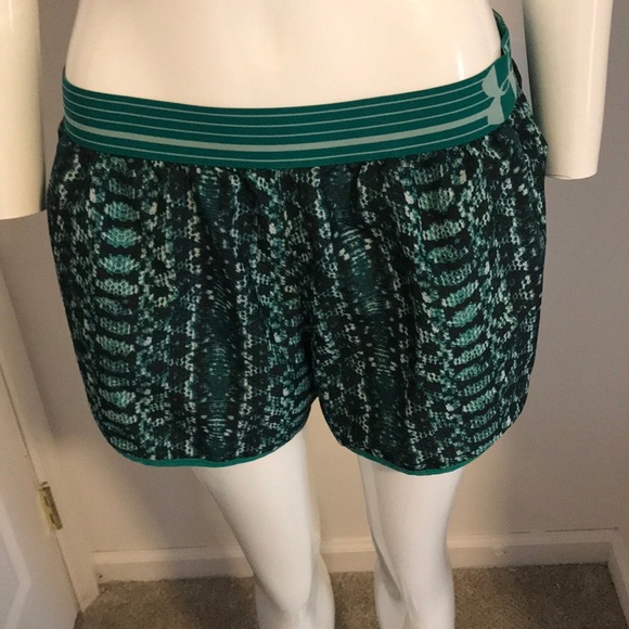 Under Armour Pants - Green Under Armour Shorts